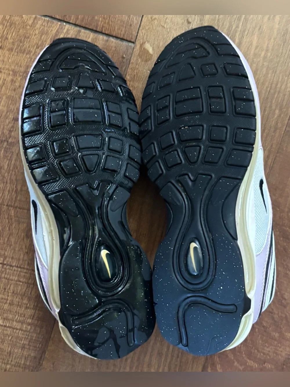 Nike air max 97 girl youth shoes sneakers  Size 6.5Y youth/8 woman